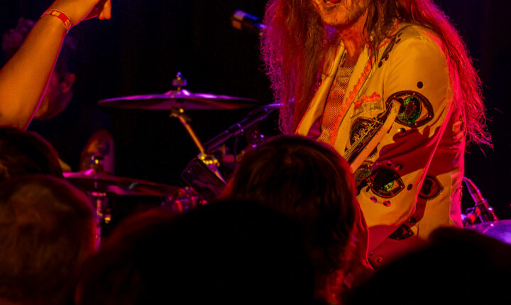 Photobooth: Melvins live @ Space Ballroom, Hamden, CT [07-29-26]